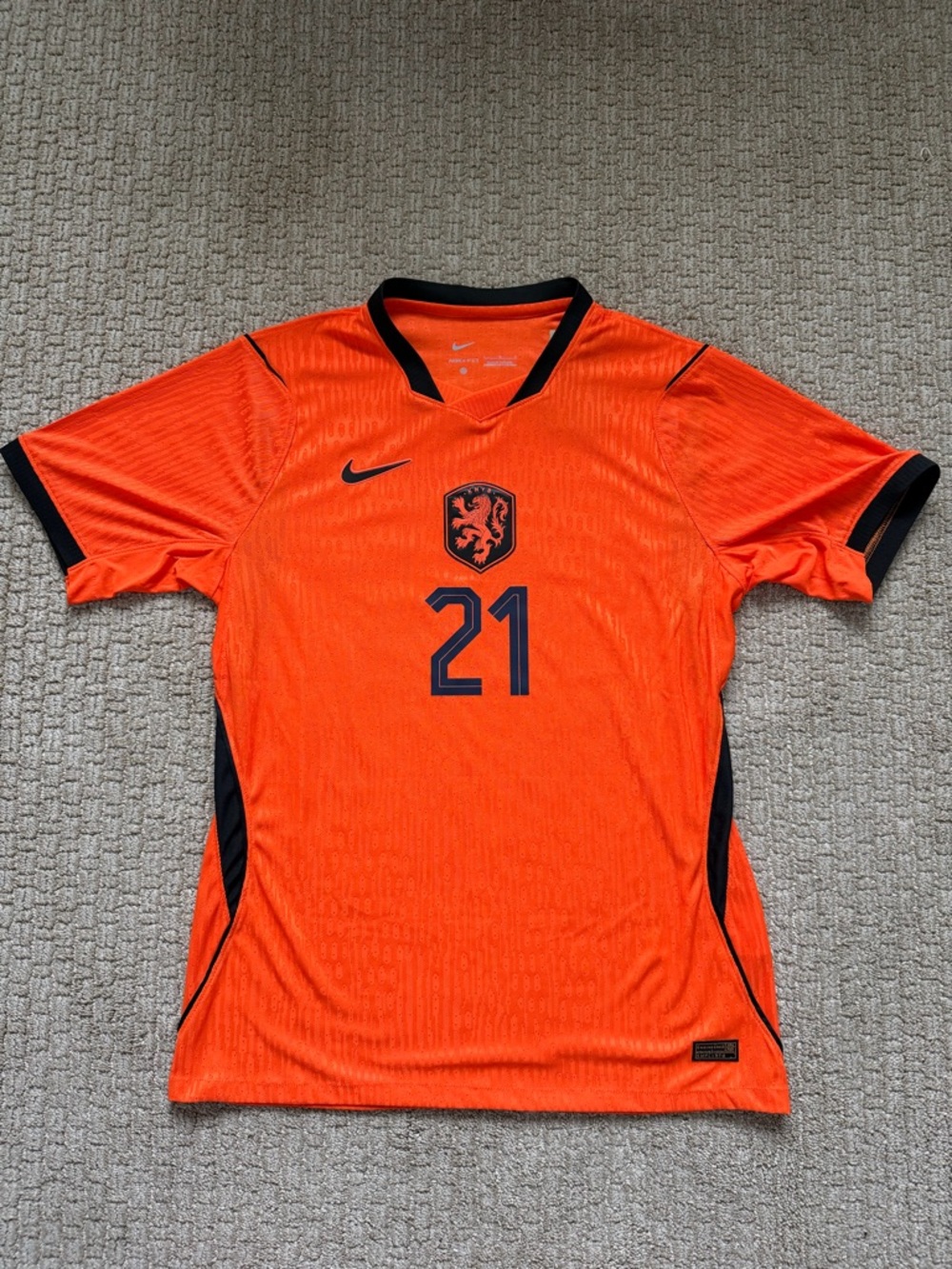 Men’s Nike Frenkie de Jong Orange Netherlands Soccer Jersey w/ Black Accents #21
